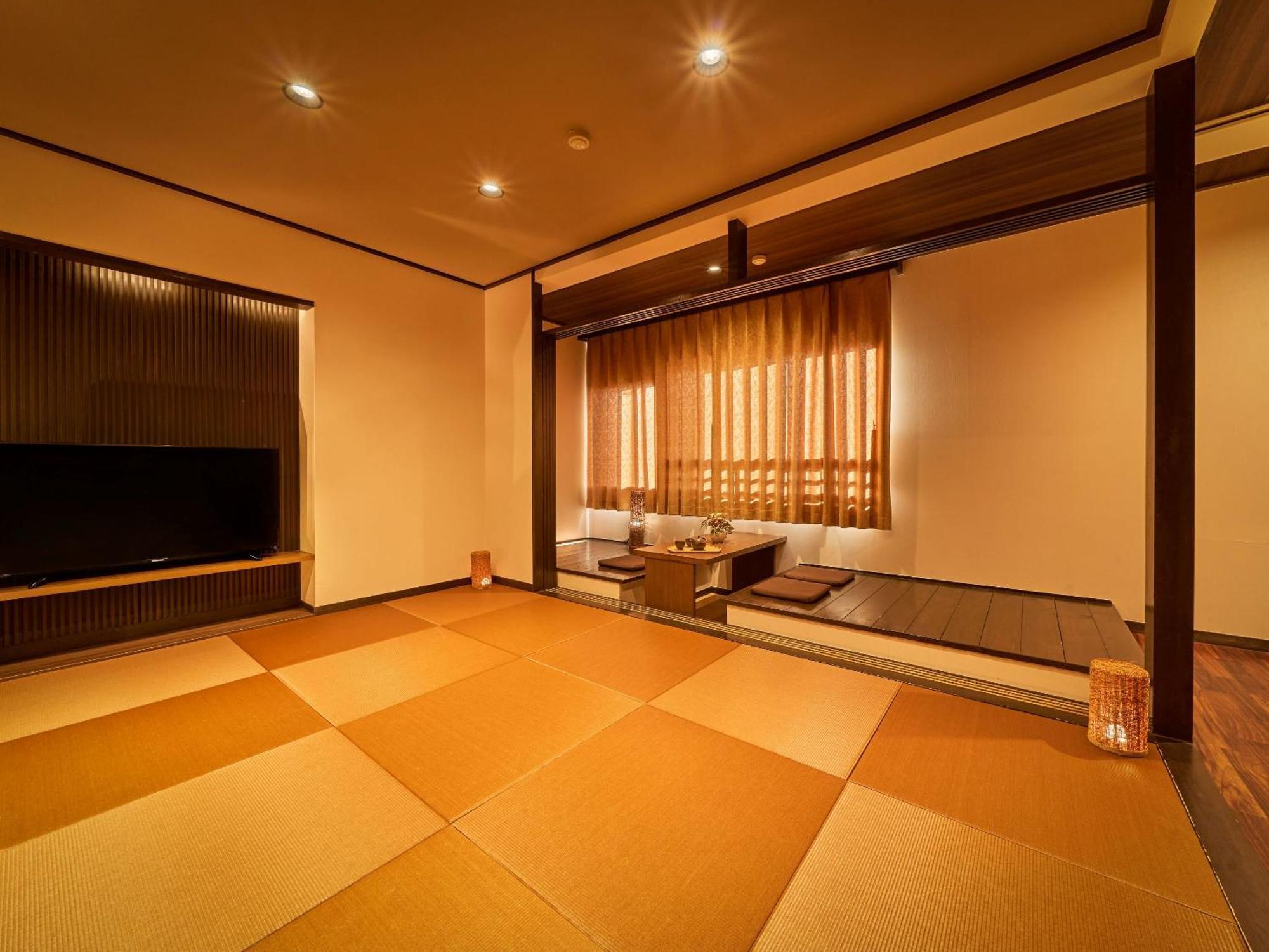 Hotel Ooedo Onsen Monogatari Dogo Macujama Pokoj fotografie